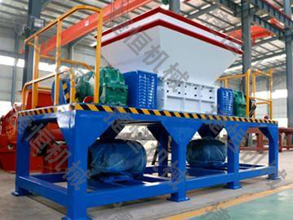 生物質(zhì)撕碎機(jī)設(shè)備圖