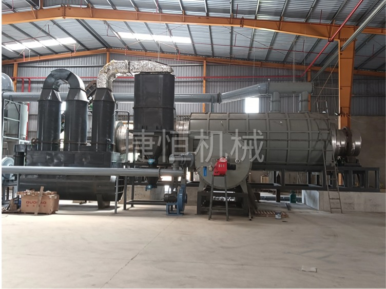 越南炭化機(jī)現(xiàn)場(chǎng)